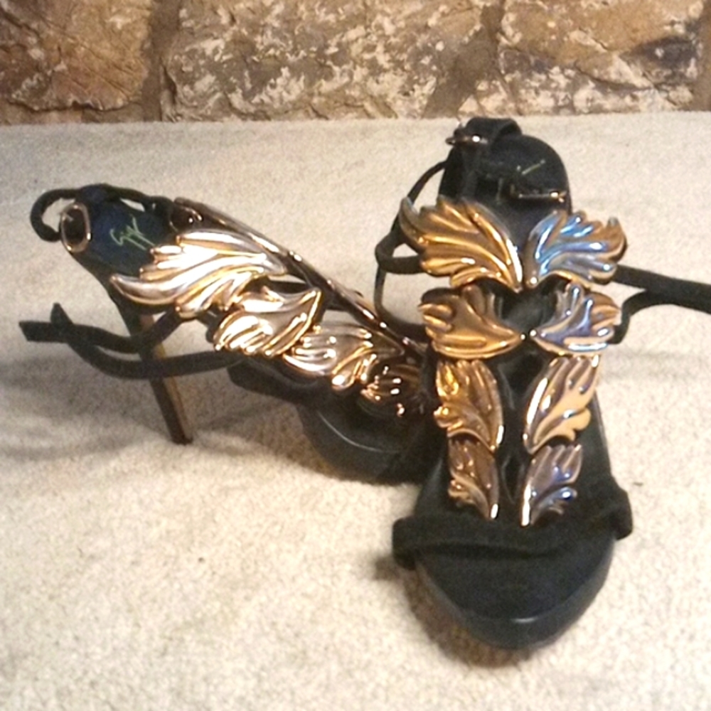 COPY - Giuseppe Heels, Size: 42, Color: Black/Gold